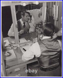 1940s HOLLYWOOD CLARK GABLE HANDSOME PORTRAIT MAKE-UP MOMENT ORIG Photo J 33