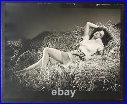 1943 Jane Russell Original Photograph Double Weight The Outlaw Scene Still