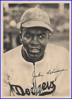 1947 Jackie Robinson Brooklyn Dodgers source b/w team photo pack Rookie