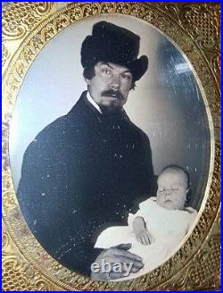 Antique American Father Baby Post Mortem Museum Quality Rare Daguerreotype Photo