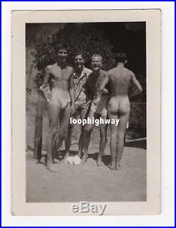 Back-to-Camera Butt, Shirtless Beach Men, Bulge Vtg Old Snapshot PHOTO gay int