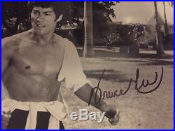 Bruce Lee Signed Vintage 10x8 Press Photograph