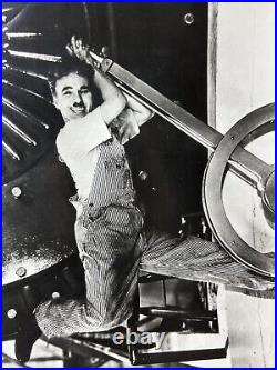 Charlie Chaplin vintage black and white 11 x 14 Hollywood movie photo