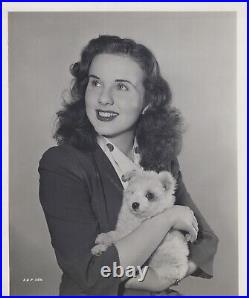 Deanna Durbin (1940s)? Original Vintage Stunning Portrait Photo K 346