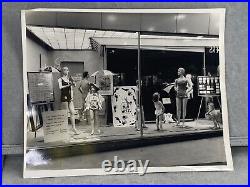 Department stores EFIRDS WINDOW DISPLAY CHARLOTTE NC BLACK WHITE 10x8 1950's