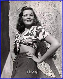Gene Tierney (1940s)? Original Vintage Sexy Alluring Pose Exotic Photo K 348