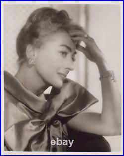 HOLLYWOOD BEAUTY JOAN CRAWFORD STYLISH POSE STUNNING PORTRAIT 1950s Photo C43