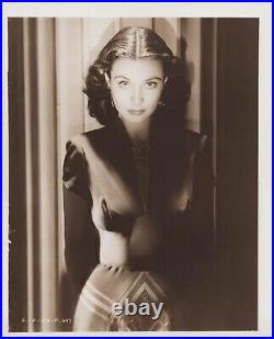 HOLLYWOOD BEAUTY Vivien Leigh STYLISH POSE STUNNING PORTRAIT 1950s Photo 424