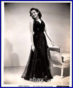 HOLLYWOOD Beauty LINDA DARNELL STYLISH POSE KORNMAN PORTRAIT 1940s Photo 499