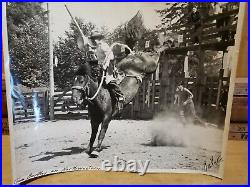 Hall of Famer Cowboy Gus Bartley & Northwestern DeVere Helfrich 8X10 Rodeo Photo