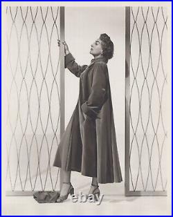 Joan Crawford (1940s)? Original Vintage Stylish Glamorous Pose Photo K 321