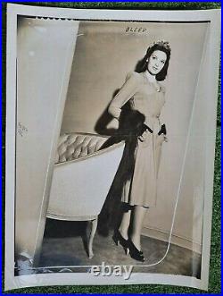 LINDA DARNELL GOWN STYLISH POSE 1941 STUNNING LARGE PORTRAIT ORIG Photo XXL