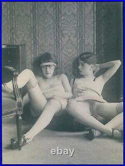 Large size Monsieur X French nude woman prostitute known model old 1930s photo