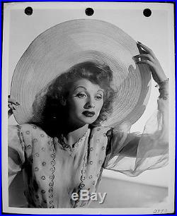 Lucille Ball Press Keybook Photo 1943 Sniped Stamped MGM Willinger VTG Original