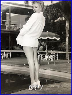 MARILYN MONROE Vintage 11 x 14 Sexy Leggy Poolside Glamour Photo 1950s Image