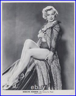 Marilyn Monroe (1960s)? Exotic Glamorous Leggy Cheesecake Photo K 203