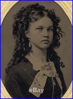 OLD VINTAGE ANTIQUE TINTYPE PHOTO of BEAUTIFUL YOUNG TEEN GIRL with LOVELY HAIR