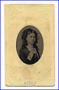 OLD VINTAGE ANTIQUE TINTYPE PHOTO of BEAUTIFUL YOUNG TEEN GIRL with LOVELY HAIR