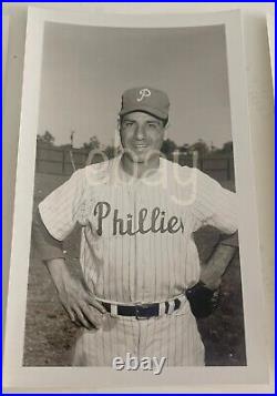 Official Phillies Baseball Individuals & Action B&W Press Photo Pack 1950s COA