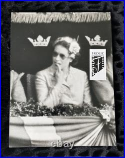 QUEEN ELIZABETH II 1961 Original Vintage Photo By George Varjas (Stamp) RARE++
