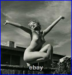 RARE ANDRE DE DIENES VINTAGE 1950's NUDE 10 x 10 1/2 PHOTOGRAPH