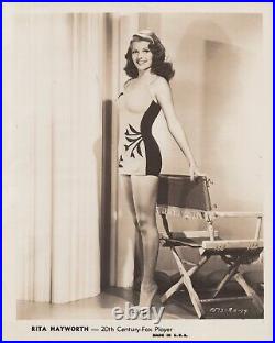 Rita Hayworth (1940s)? Leggy Cheesecake Seductive Alluring Vintage Photo K 255