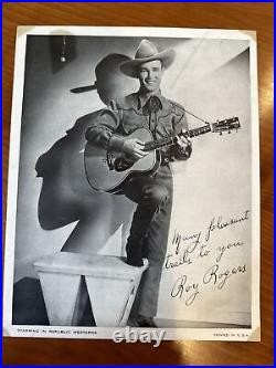 Roy Rogers With Guitar vintage Hollywood Cowboy photograph Signed