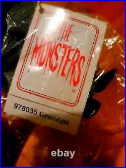 THE MUNSTERS DOLLS RARE HAMILTON GIFTS RETIRED Vintage 1964