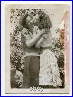 Vintage 1940s Snapshot, Women Kissing, Lesbian Photo, Gay Interest