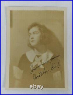 Vintage Dorothy Gish Signed Photo Size 5 x 6 3/4