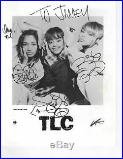 Vintage TLC autographed 8x10 B&W photo R&B hip hop Lisa Left Eye Lopes