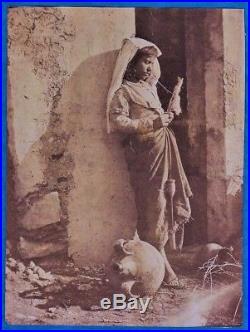 Vintage early albumen photo spinning young country girl Italy Italia foto 1860 p