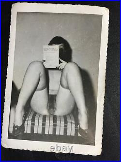 Vtg Original 50s Bettie Page Snapshot Risque Nylons Book Home Kodak Velox Photo
