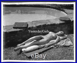 YGST-1306 VINTAGE 1960s B/W 8X10 ART POSED NUDE MODEL OUTDOORS BY SERGE JACQUES