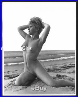 Ygst-1765 Original Vintage B/w 8x10 60's British Nude Outdoors By Harrison Marks
