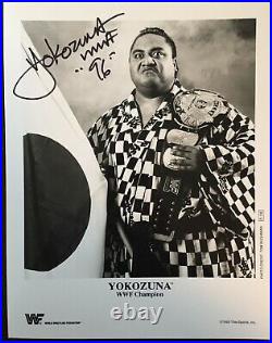 Yokozuna (died 2000) Signed WWF Original B/W 8x10 Belt Promo Photo P-136 WWE BAS